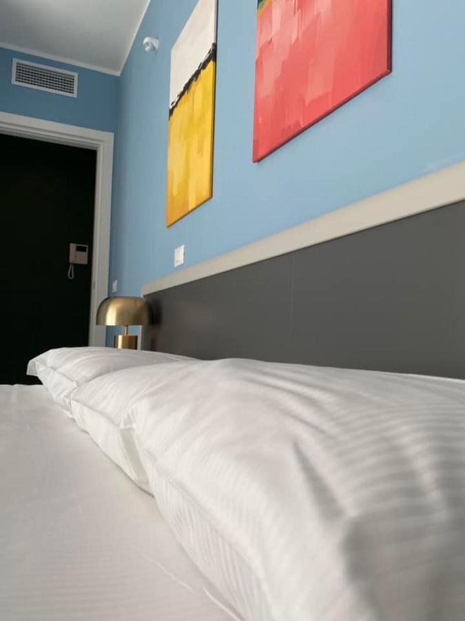 Dizeta Suite And Apartment Salerno Exterior foto